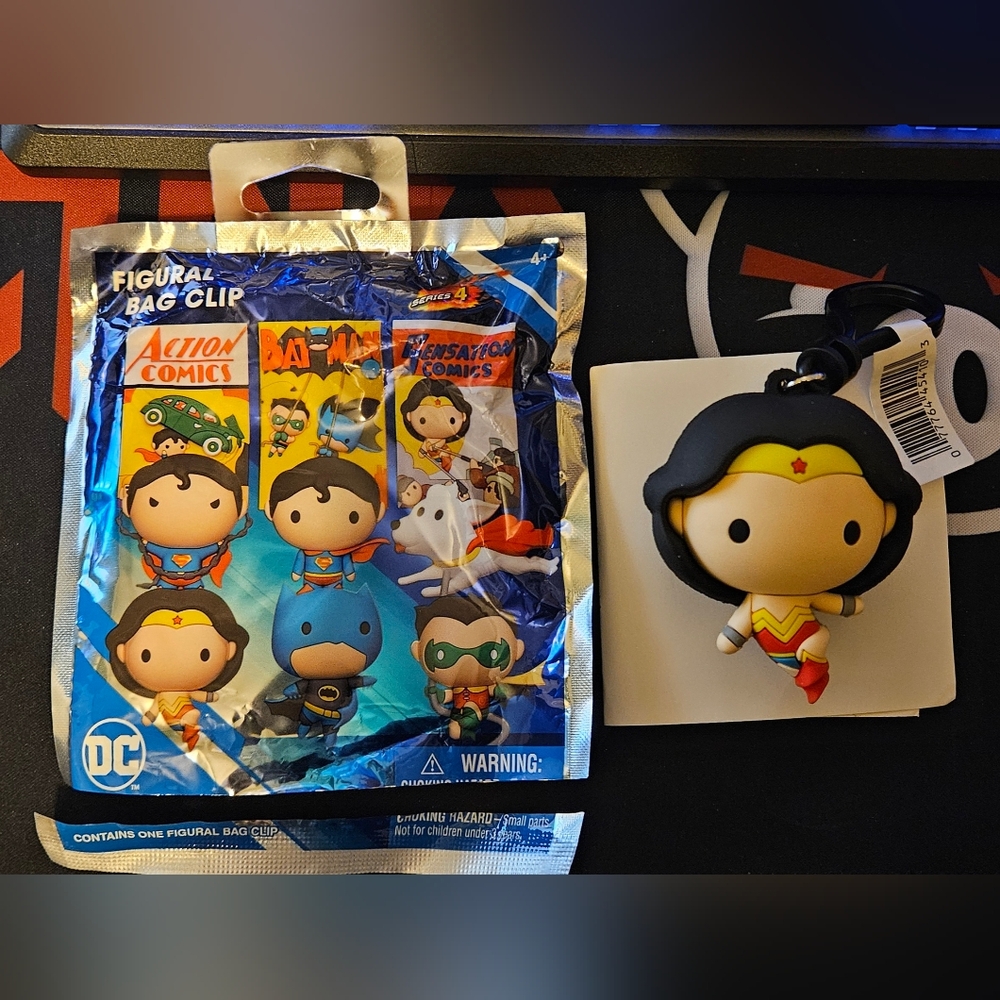 Wonder Woman bag clip